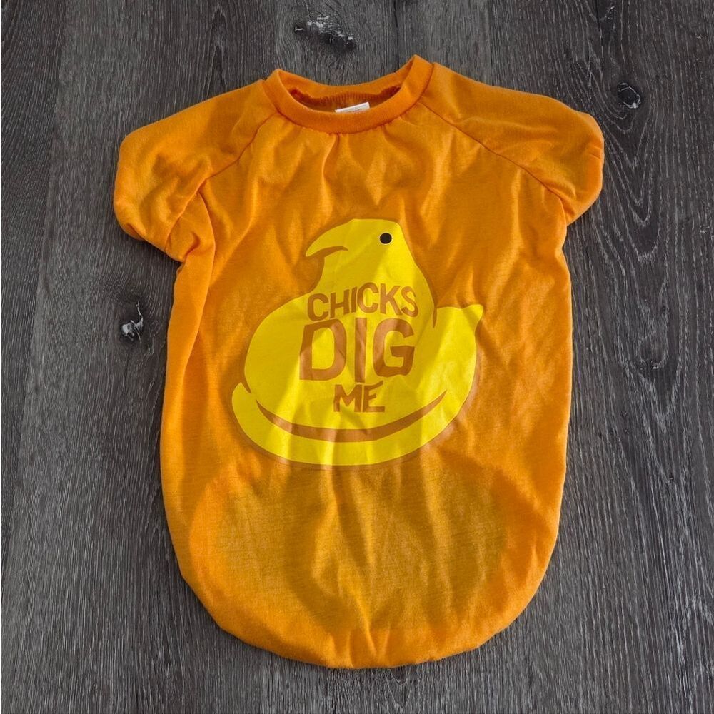 Peeps "Chicks Dig Me" Dog T-Shirt - Large